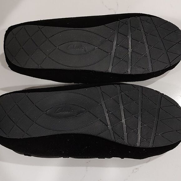 Clark's Black Leather Suede Faux Fur Lined Moccasin Shoe Size 6M - Picture 5 of 8